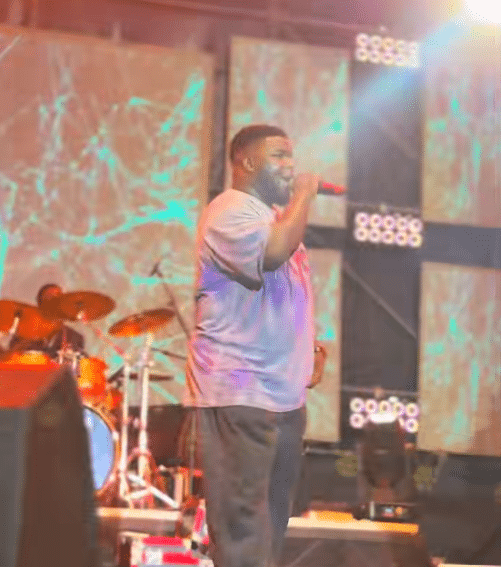 FEMU’TO Groove : Erick Assk, une scène portée par la foi et la louange